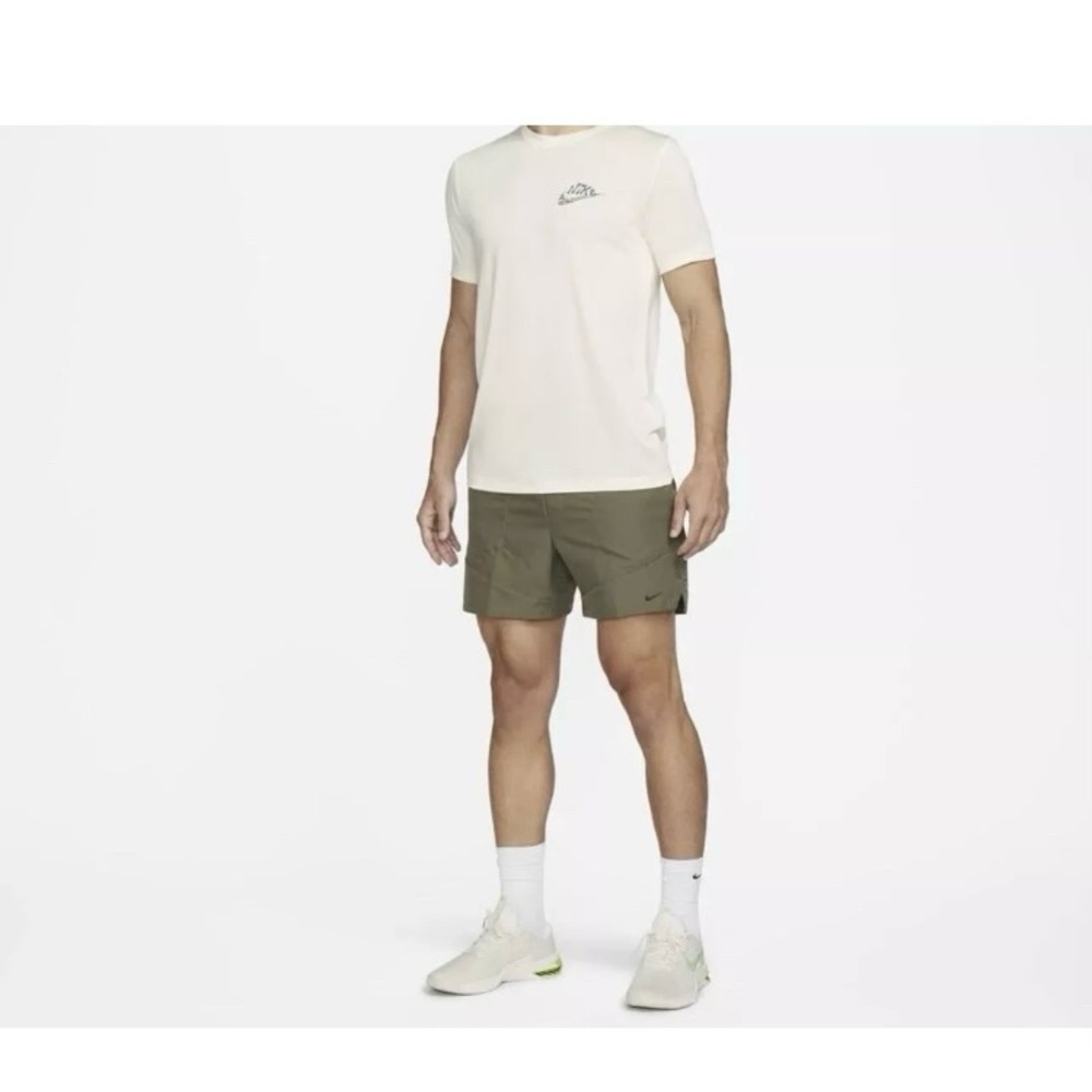 Nike Dri-FIT ADV APS Men's Versatile Shorts 6 inch Olive FB6853-222 L $110